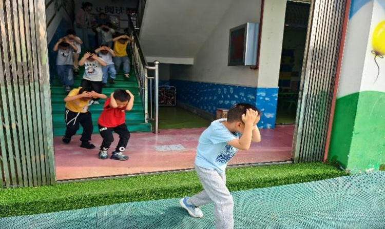 ���ظ߳��������׶�԰��չ�����ֺ��龰Ӧ������